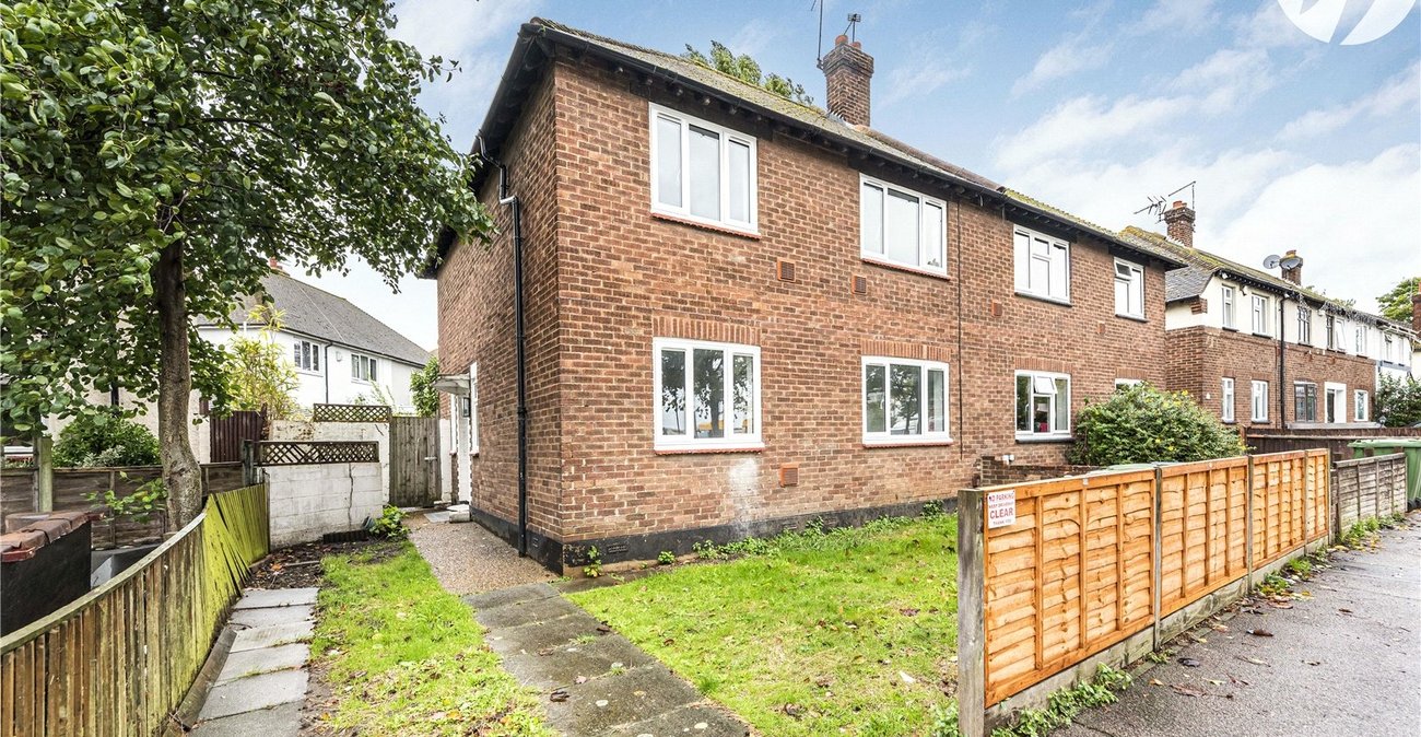 4 bedroom house for sale in Crayford | Robinson Jackson