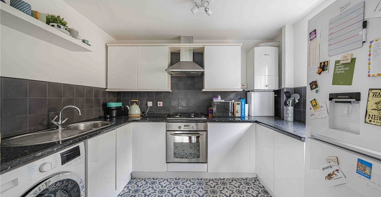 1 bedroom property for sale in Greenhithe | Robinson Jackson