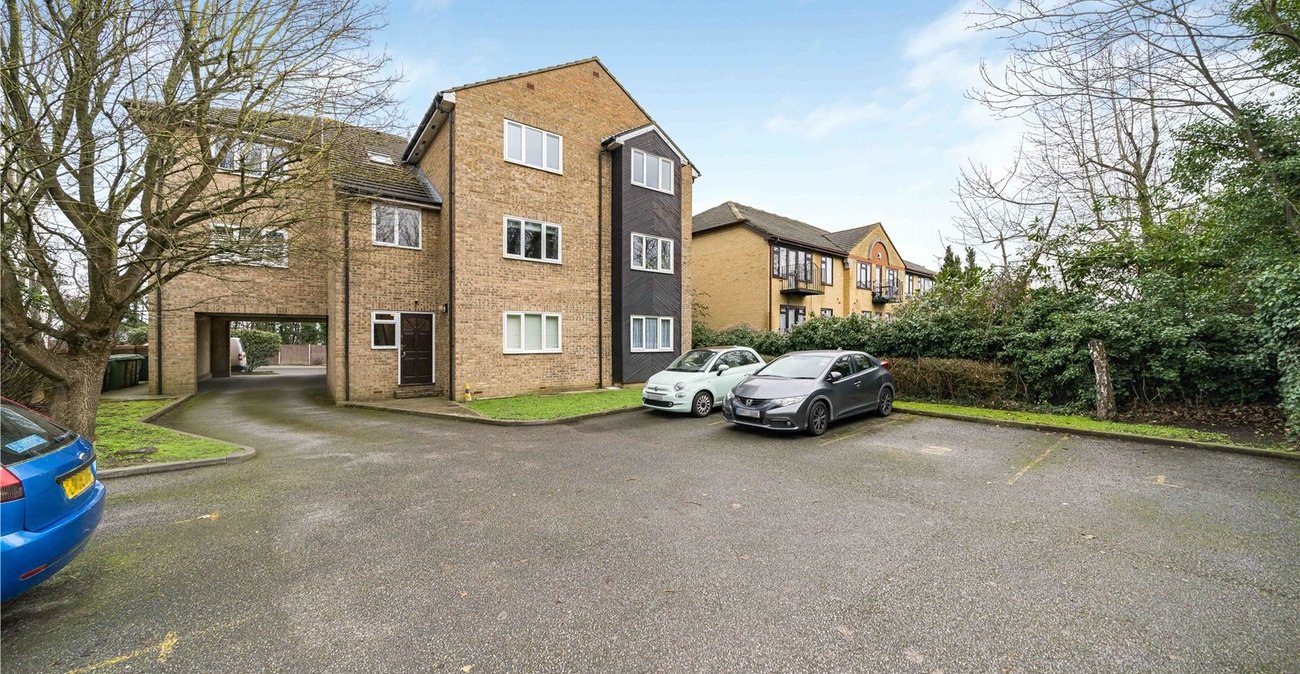 1 bedroom property for sale in Greenhithe | Robinson Jackson