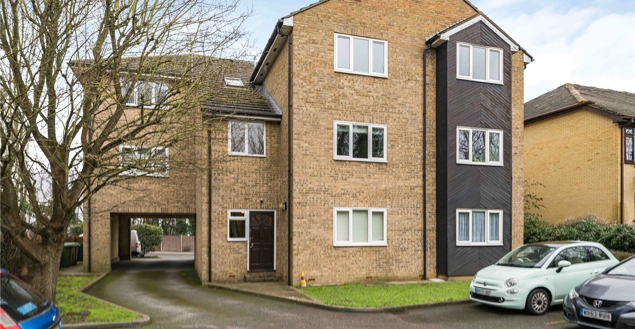 1 bedroom property for sale in Greenhithe | Robinson Jackson