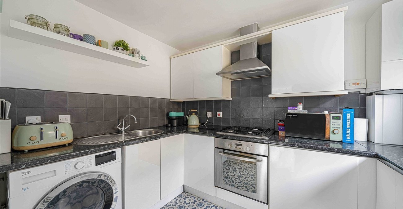 1 bedroom property for sale in Greenhithe | Robinson Jackson