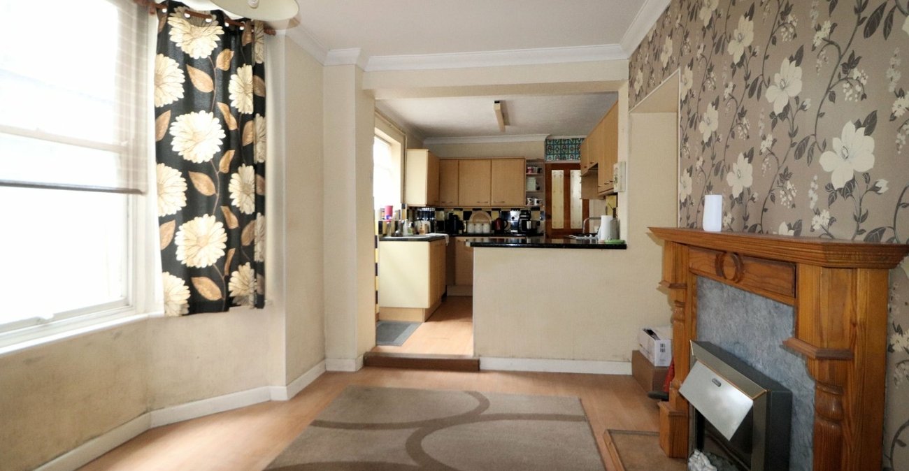 3 bedroom house for sale in Erith | Robinson Jackson