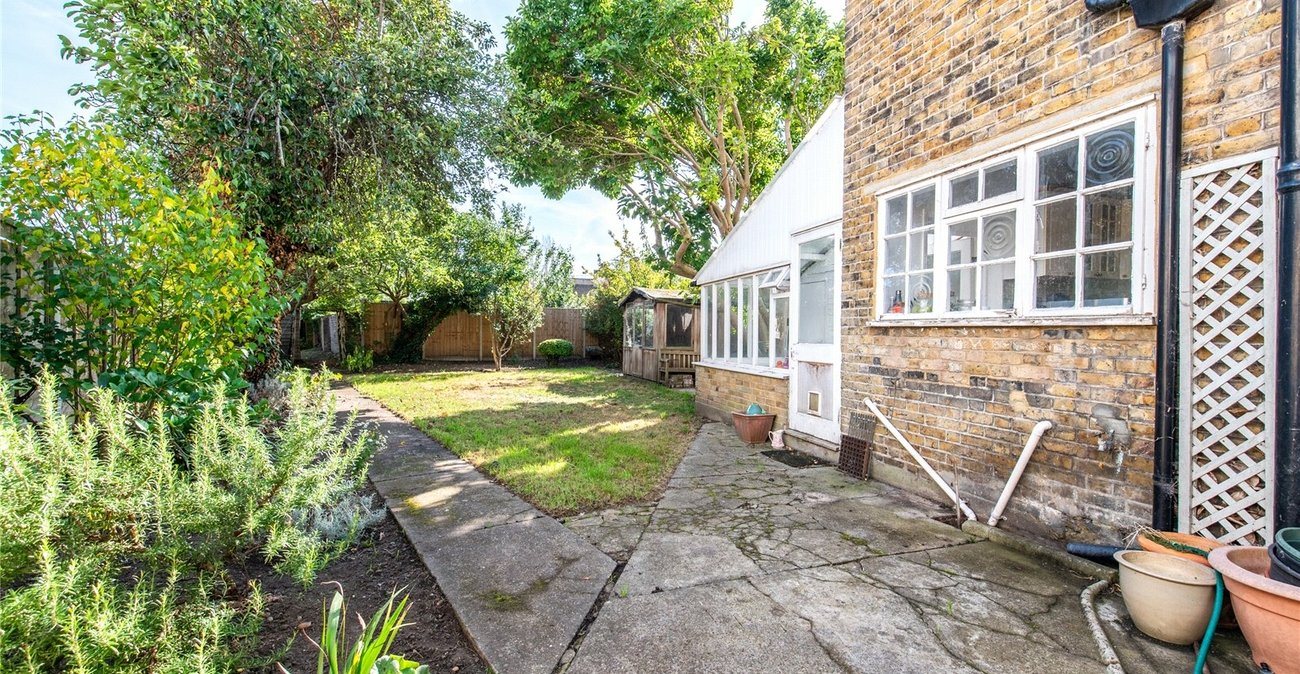 4 bedroom house for sale in Gravesend | Robinson Michael & Jackson