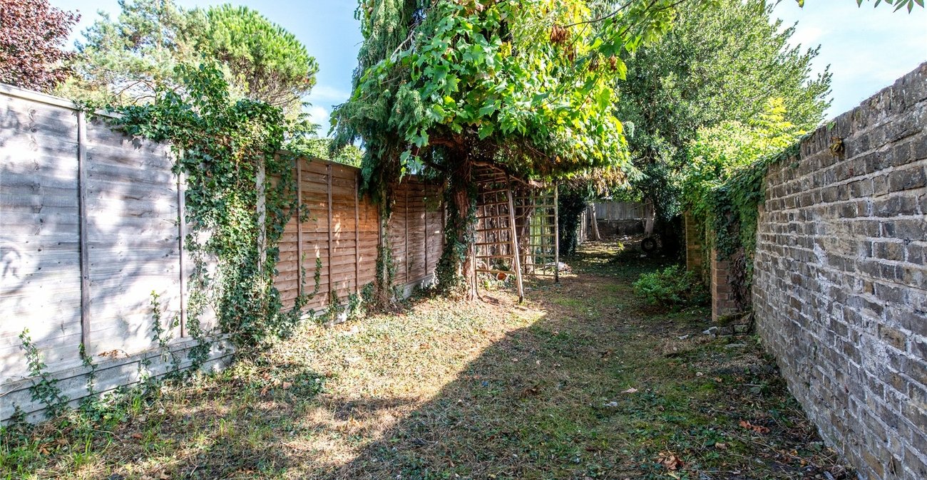 4 bedroom house for sale in Gravesend | Robinson Michael & Jackson