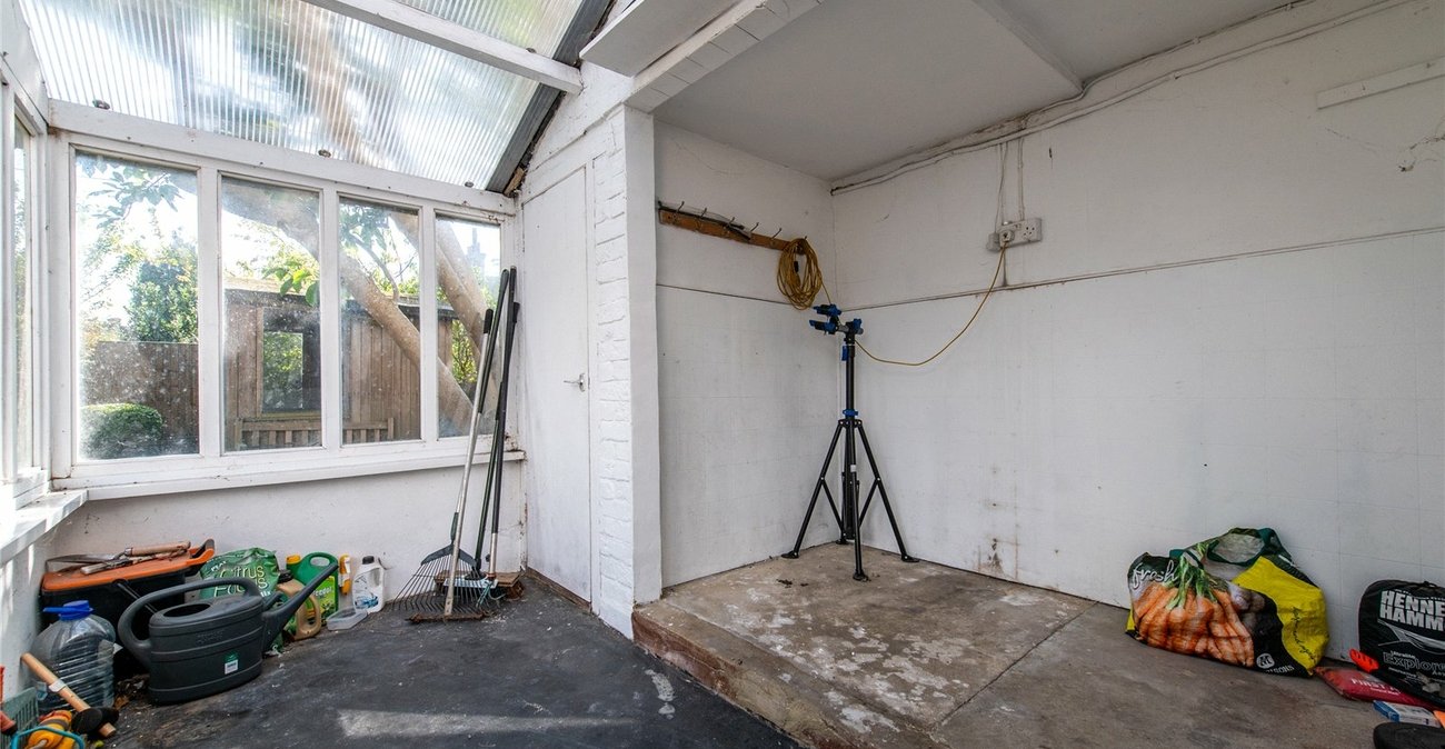 4 bedroom house for sale in Gravesend | Robinson Michael & Jackson