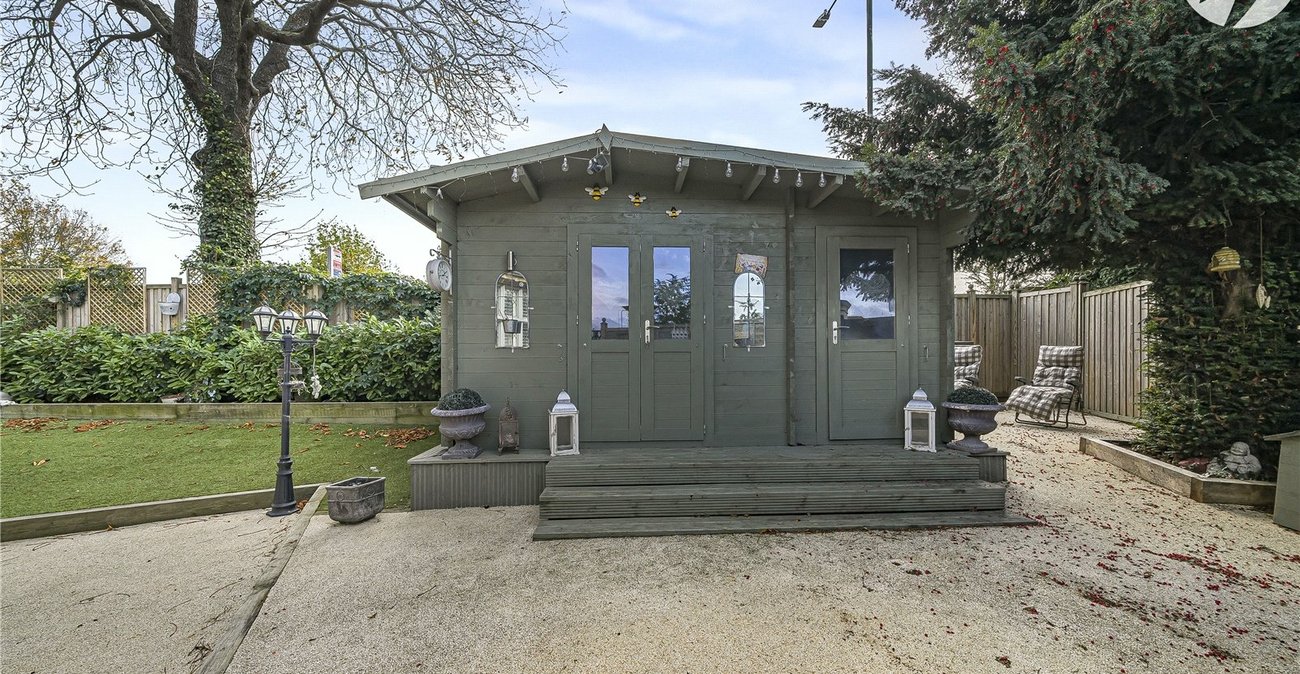 3 bedroom house for sale in Greenhithe | Robinson Jackson