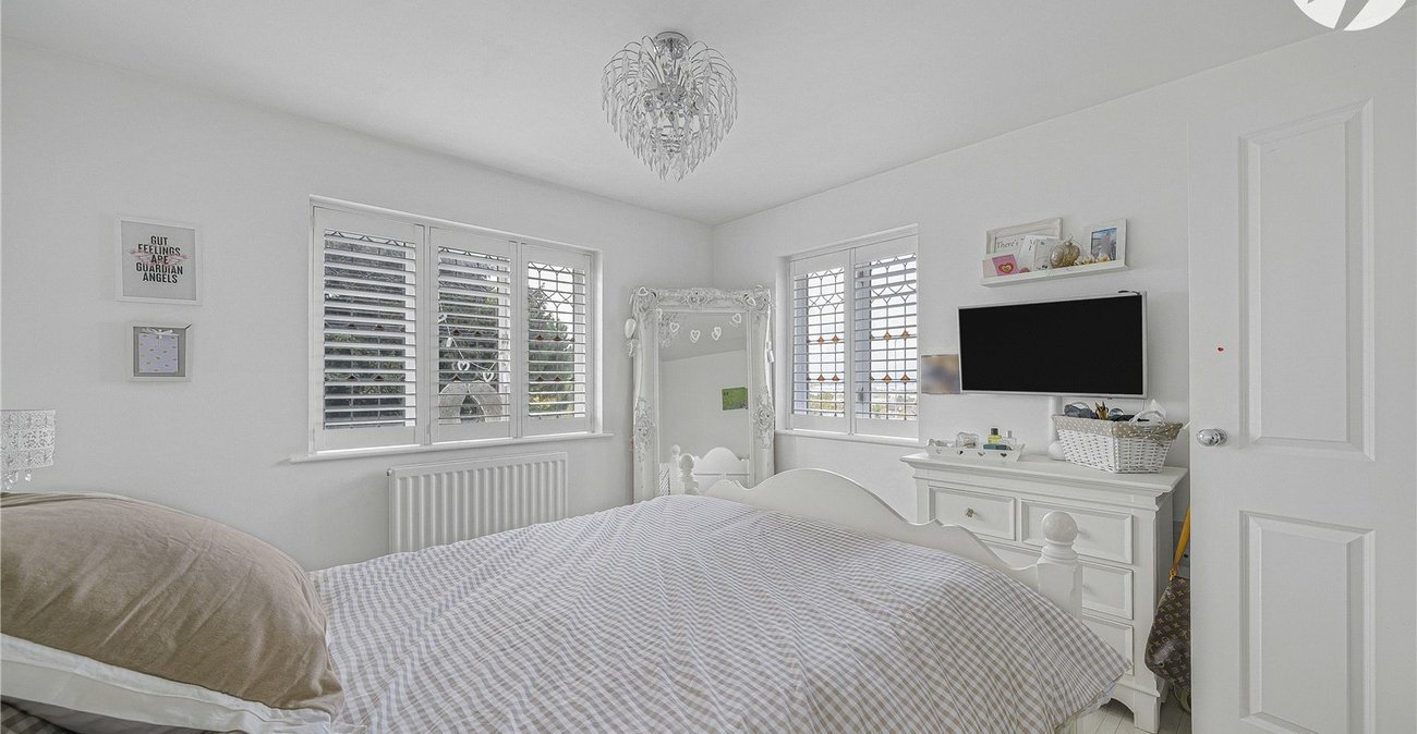 3 bedroom house for sale in Greenhithe | Robinson Jackson