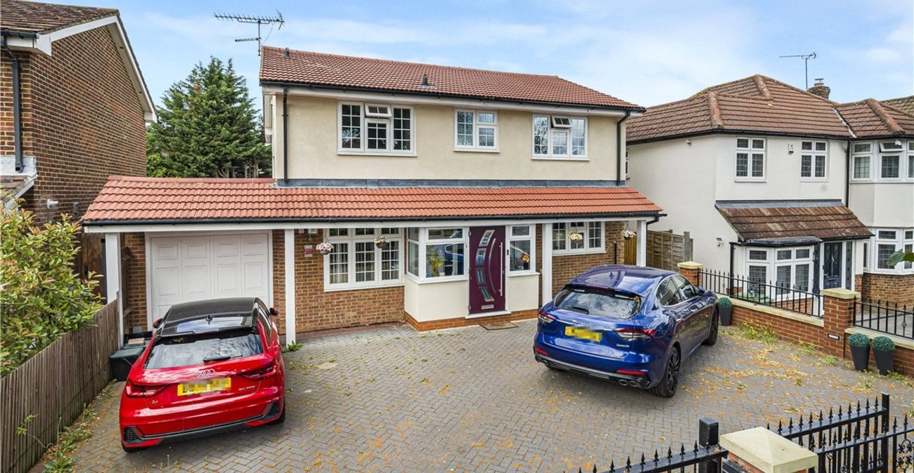 4 bedroom house for sale in Orpington | Robinson Jackson