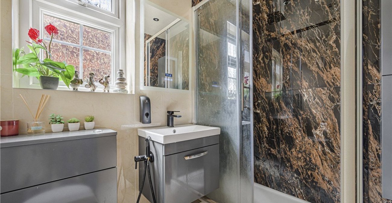 4 bedroom house for sale in Orpington | Robinson Jackson