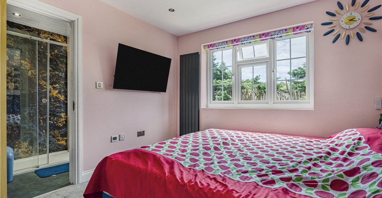 4 bedroom house for sale in Orpington | Robinson Jackson