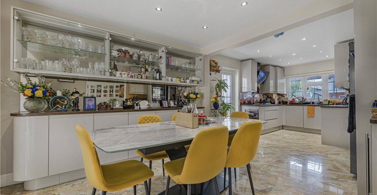 4 bedroom house for sale in Orpington | Robinson Jackson