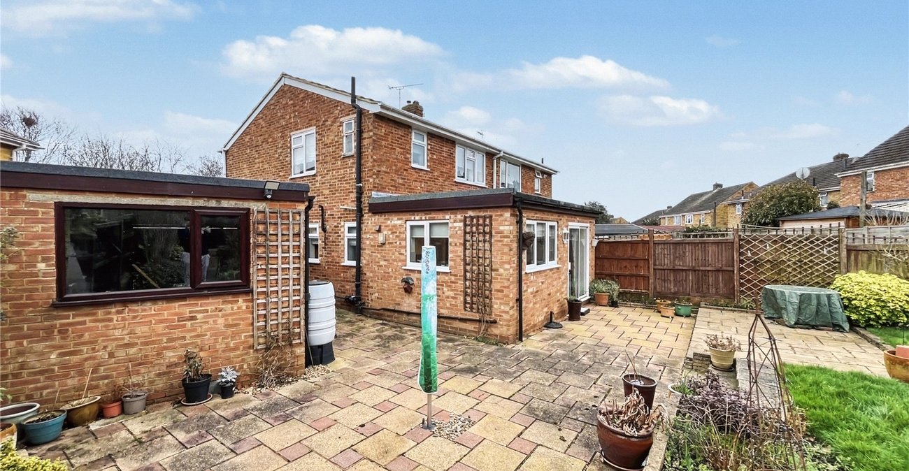 3 bedroom house for sale in Walderslade | Robinson Michael & Jackson