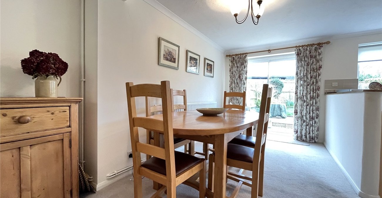 3 bedroom house for sale in Walderslade | Robinson Michael & Jackson