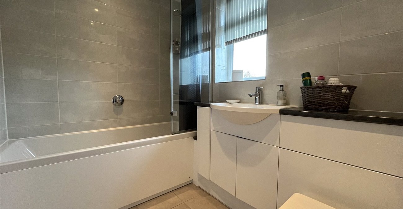 3 bedroom house for sale in Walderslade | Robinson Michael & Jackson