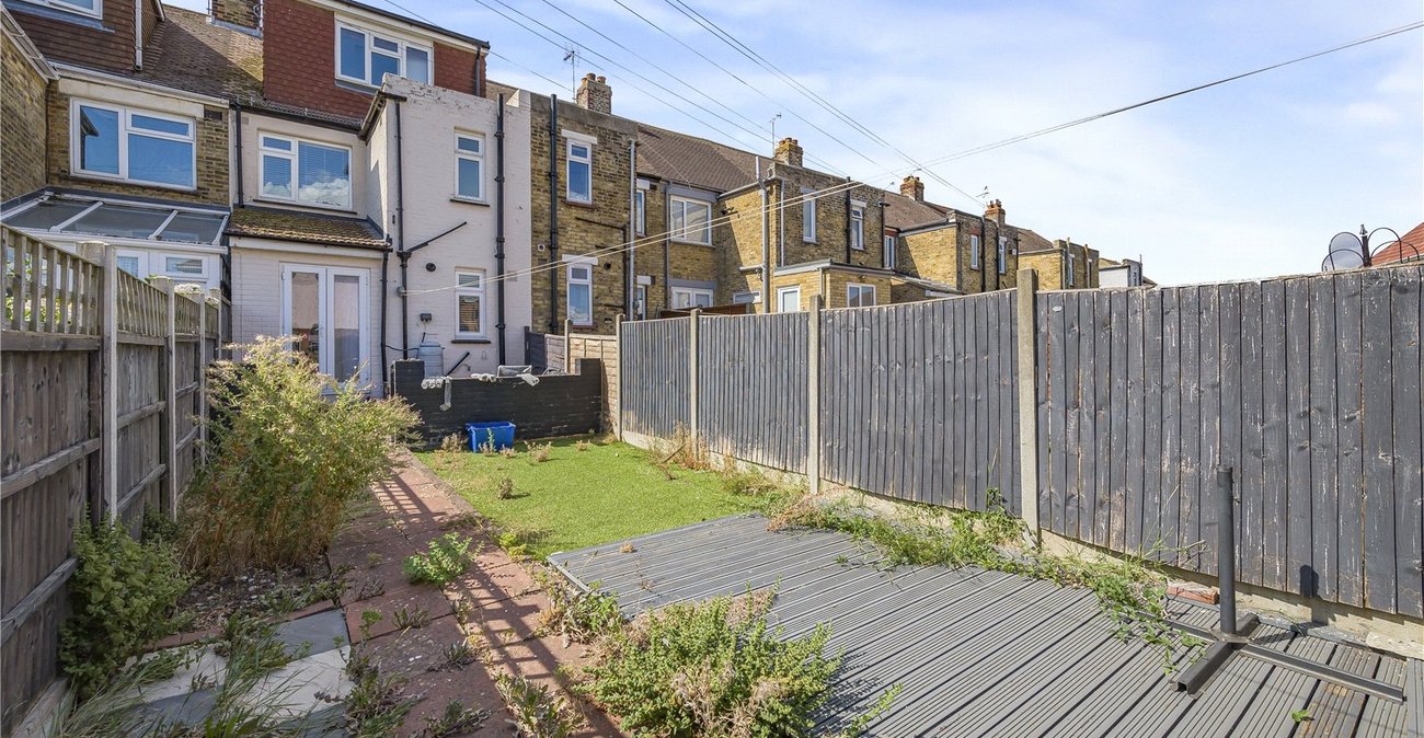3 bedroom house for sale in Gillingham | Robinson Michael & Jackson