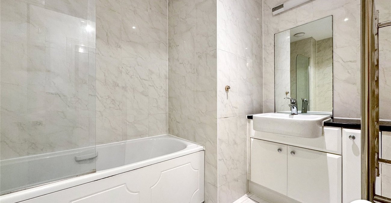 2 bedroom property for sale in Bearsted | Robinson Michael & Jackson