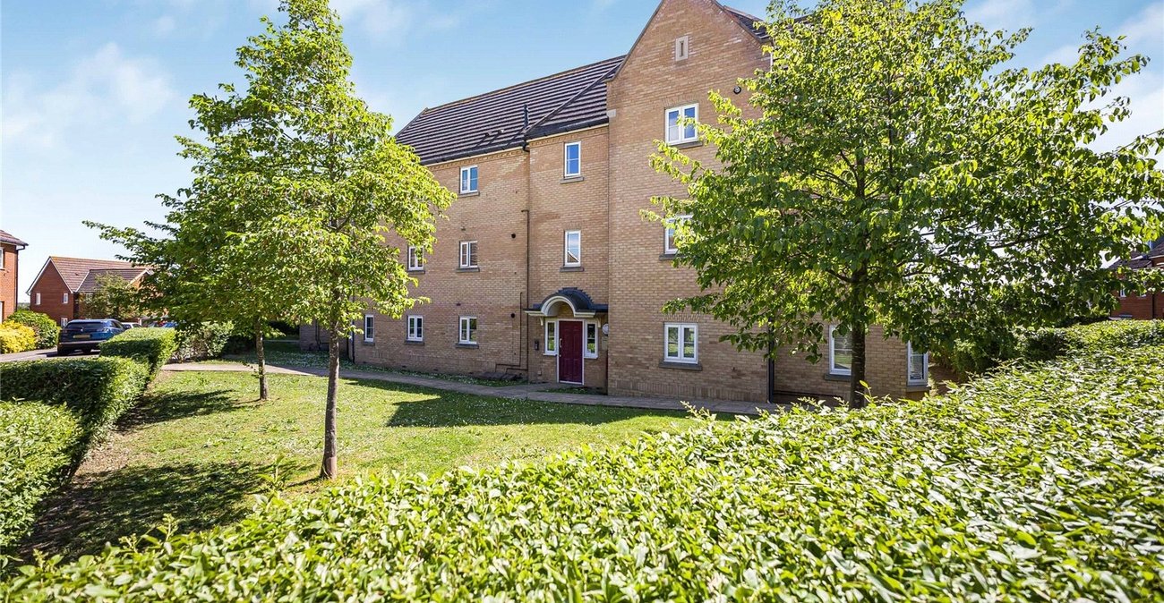 2 bedroom property for sale in Hoo | Robinson Michael & Jackson