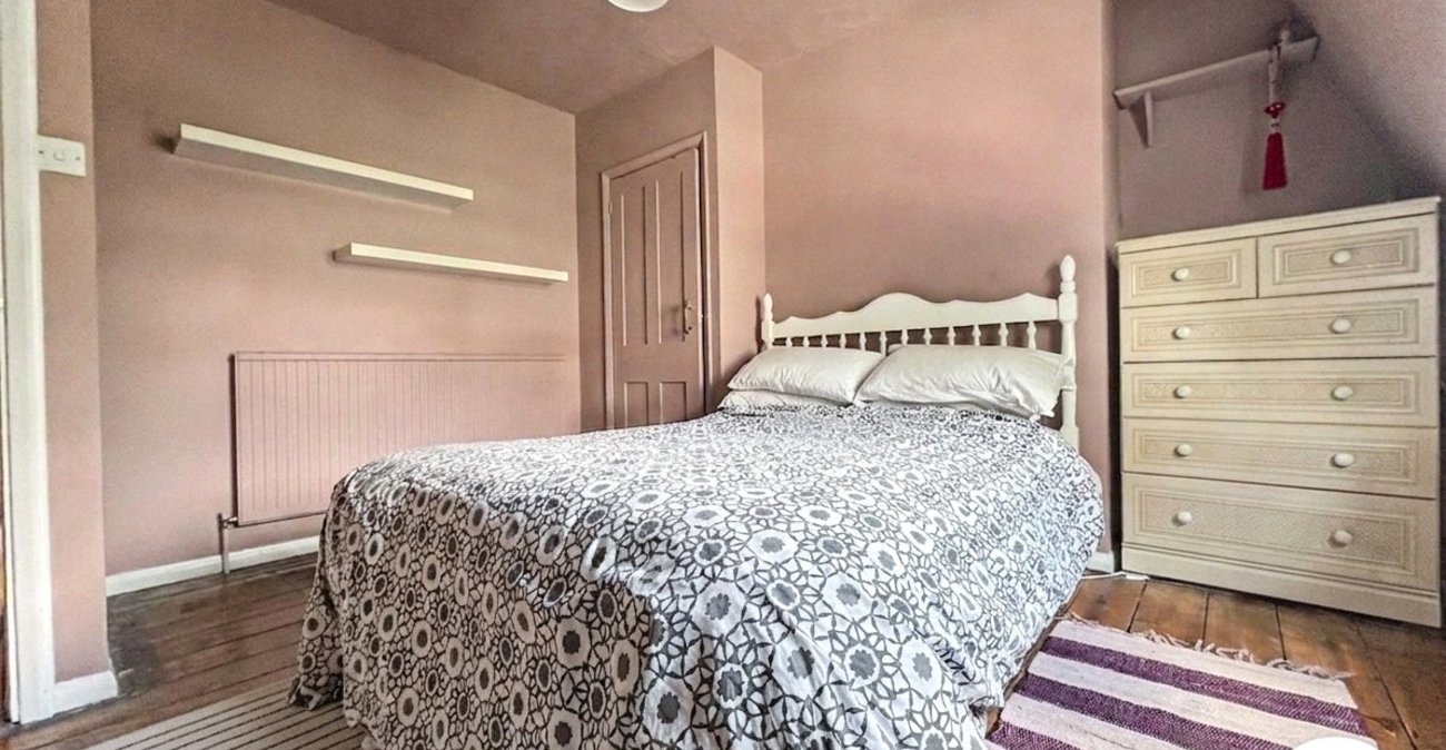 4 bedroom house for sale in Rochester | Robinson Michael & Jackson