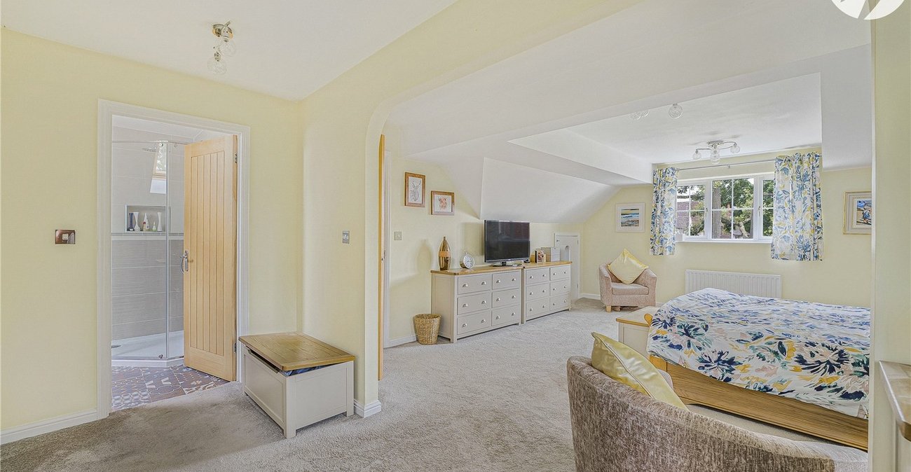 4 bedroom house for sale in Bexley | Robinson Jackson