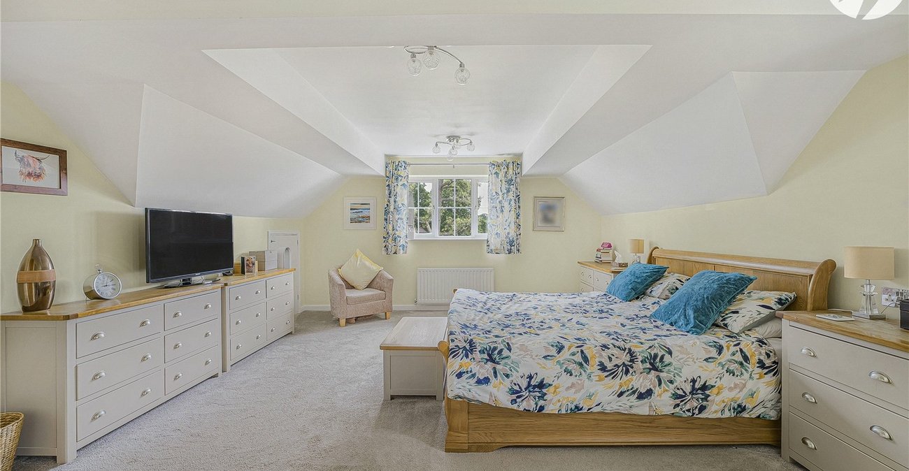 4 bedroom house for sale in Bexley | Robinson Jackson