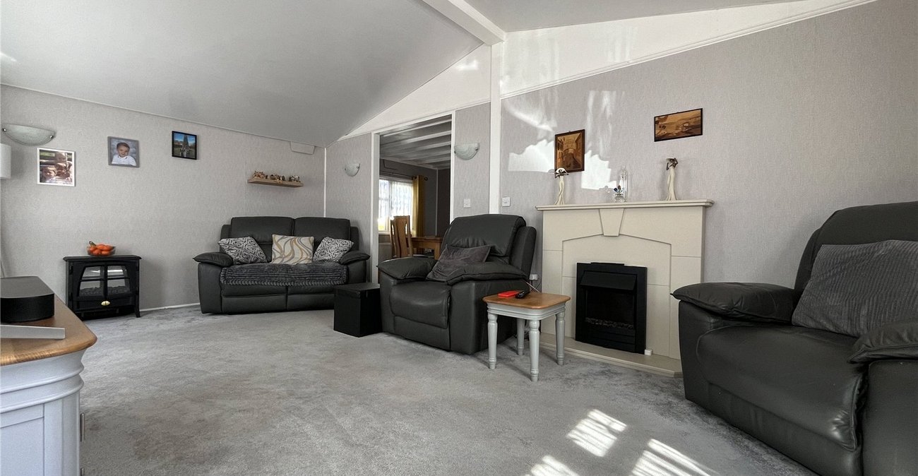 2 bedroom bungalow for sale in Vicarage Lane | Robinson Michael & Jackson