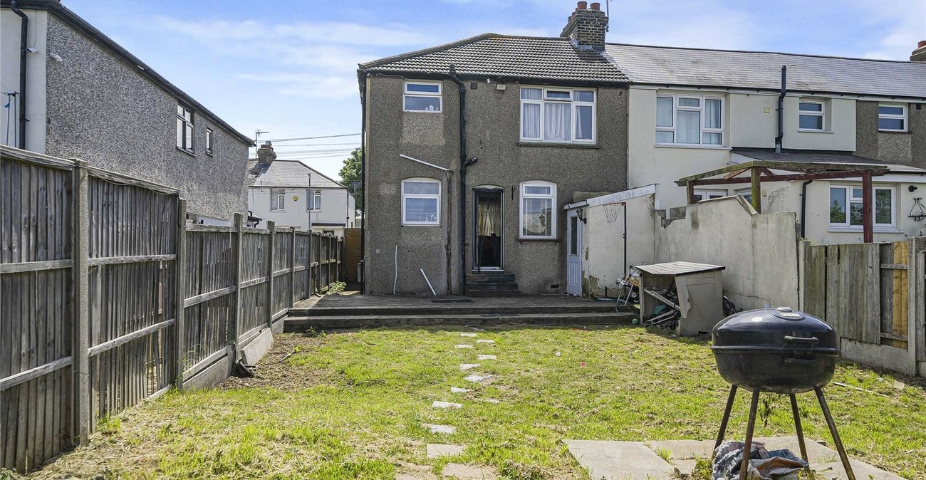 3 bedroom house for sale in Greenhithe | Robinson Jackson