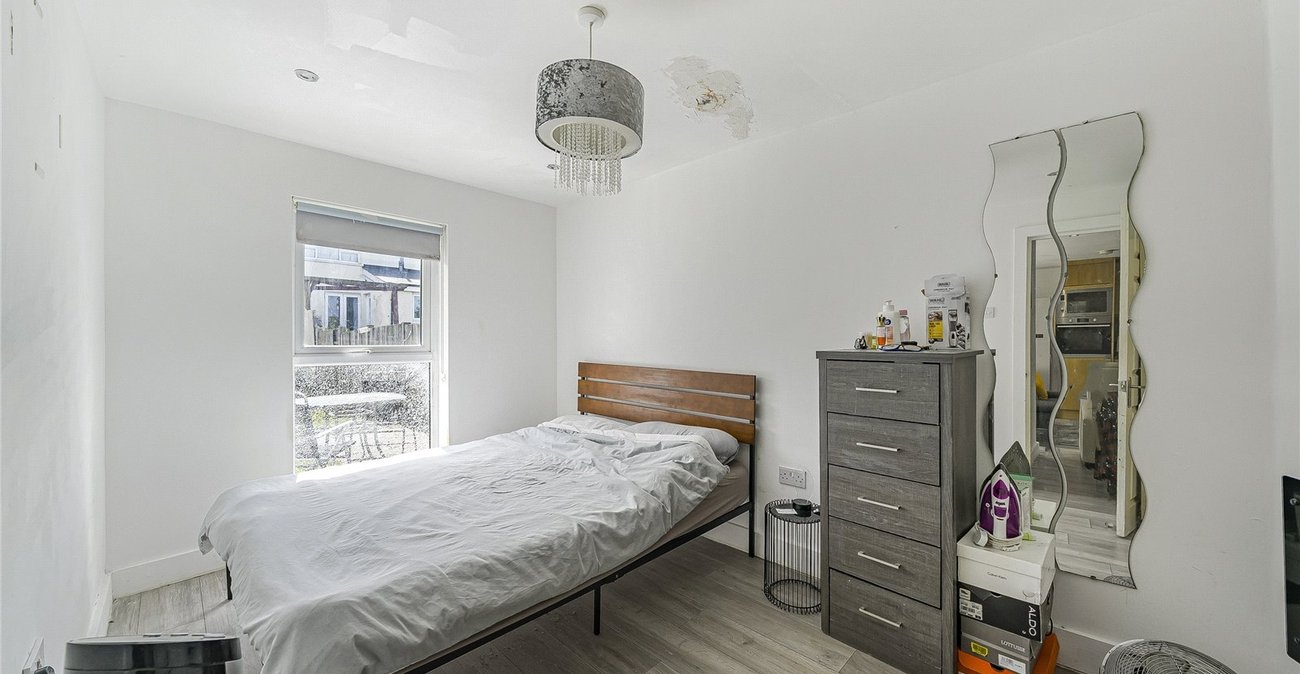 3 bedroom house for sale in Greenhithe | Robinson Jackson
