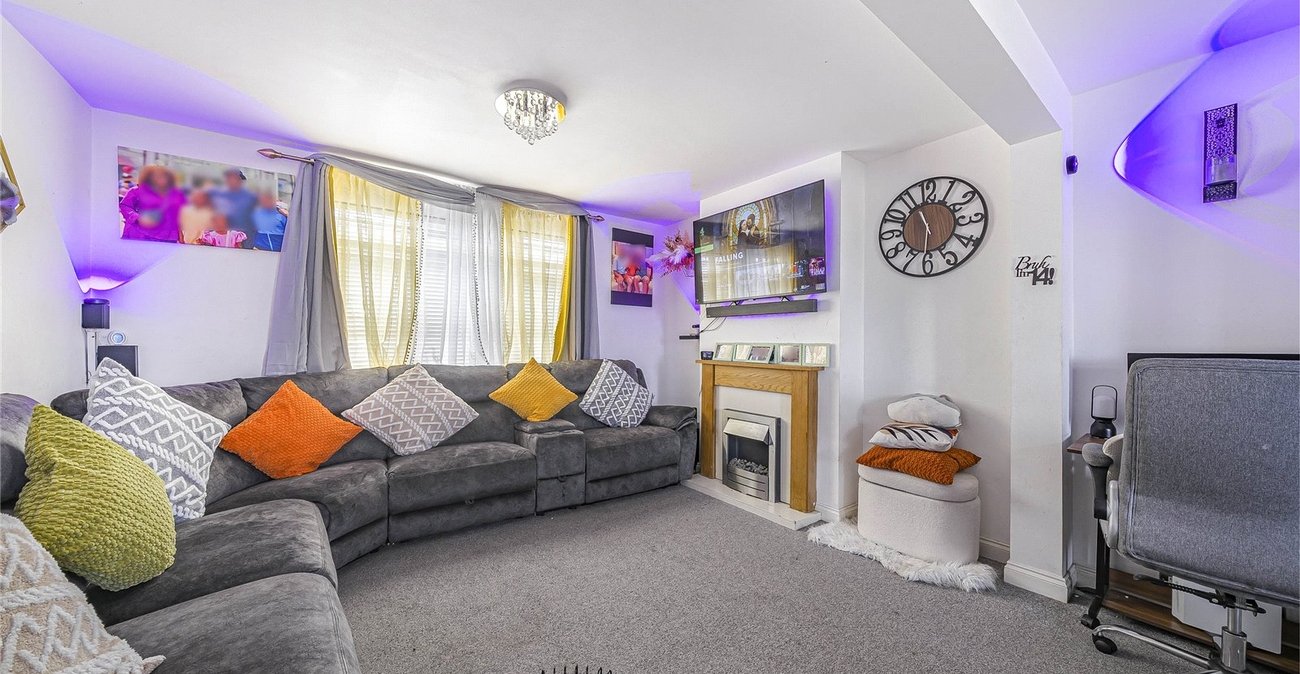 3 bedroom house for sale in Greenhithe | Robinson Jackson