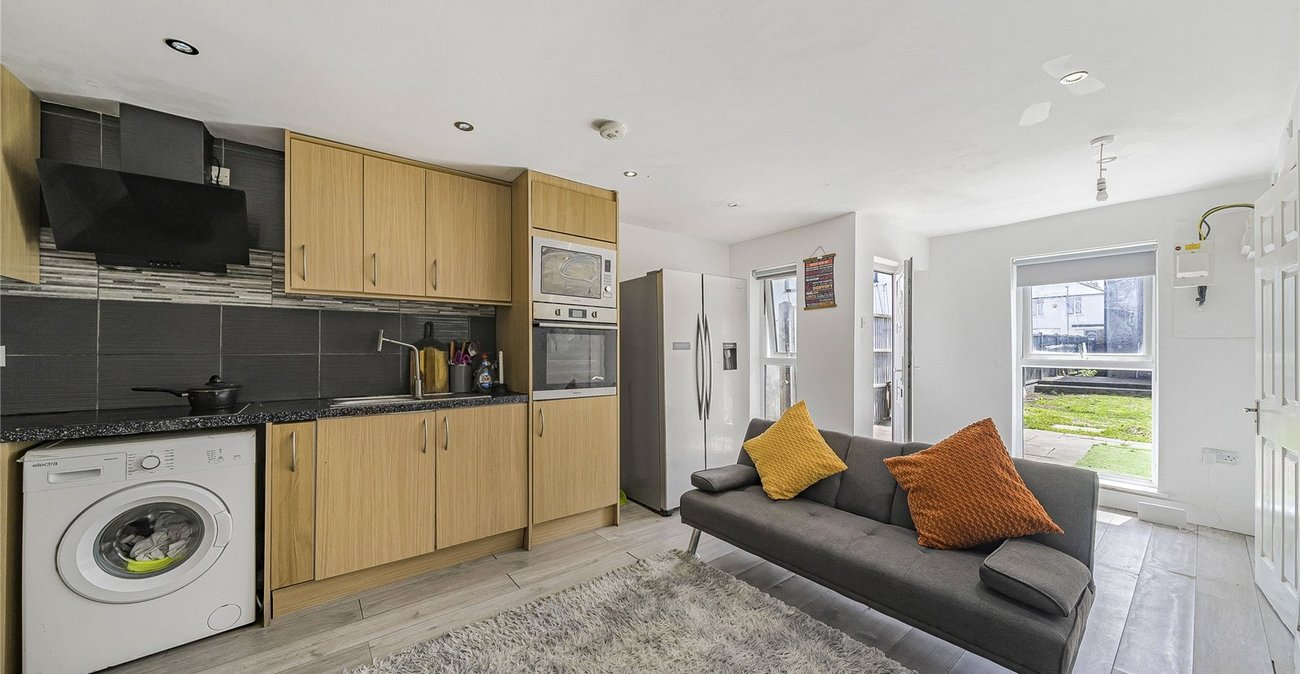 3 bedroom house for sale in Greenhithe | Robinson Jackson