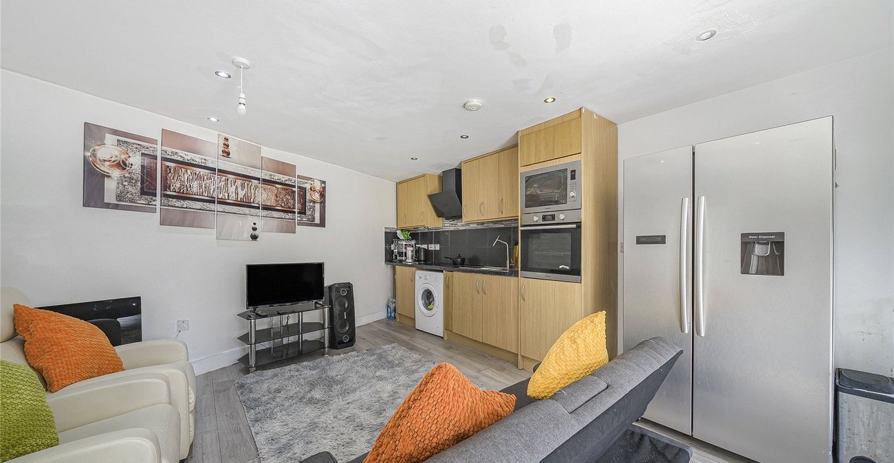 3 bedroom house for sale in Greenhithe | Robinson Jackson