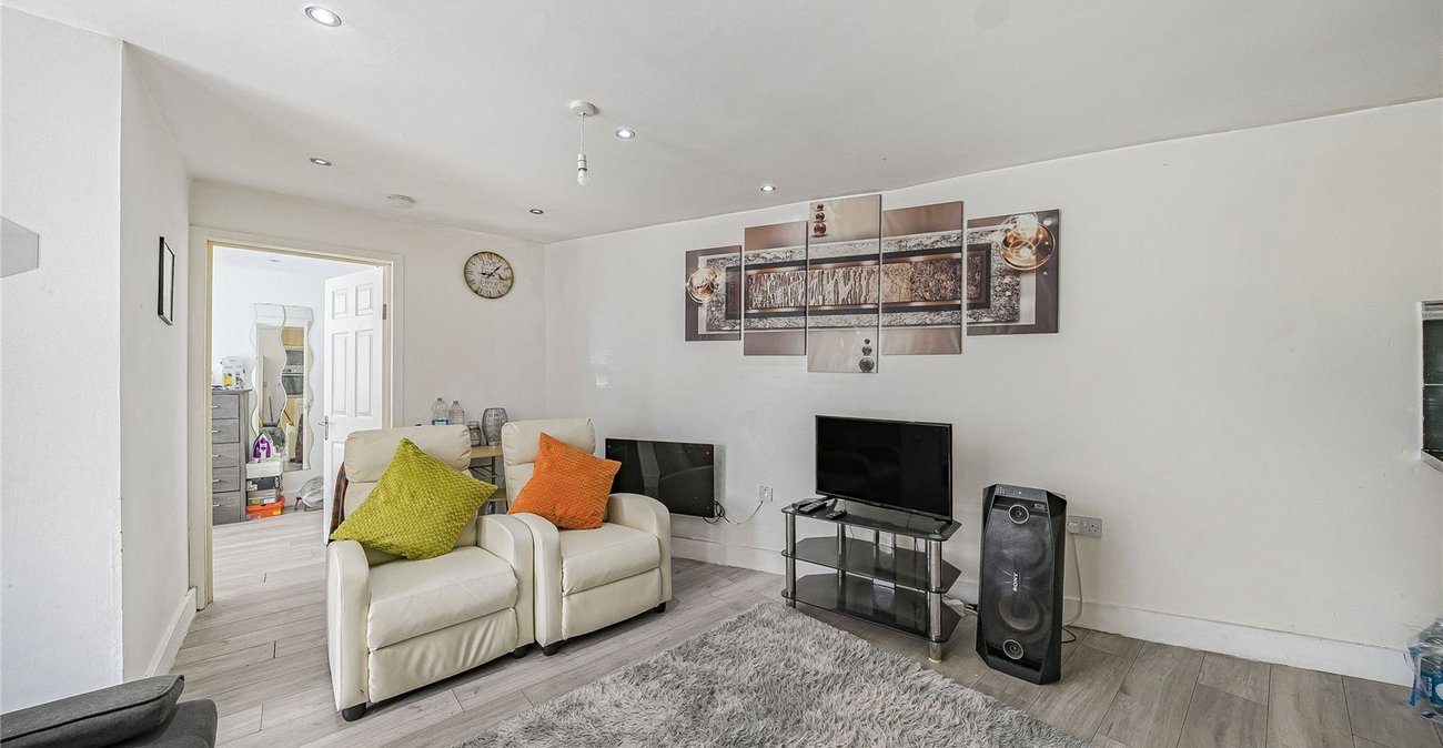 3 bedroom house for sale in Greenhithe | Robinson Jackson