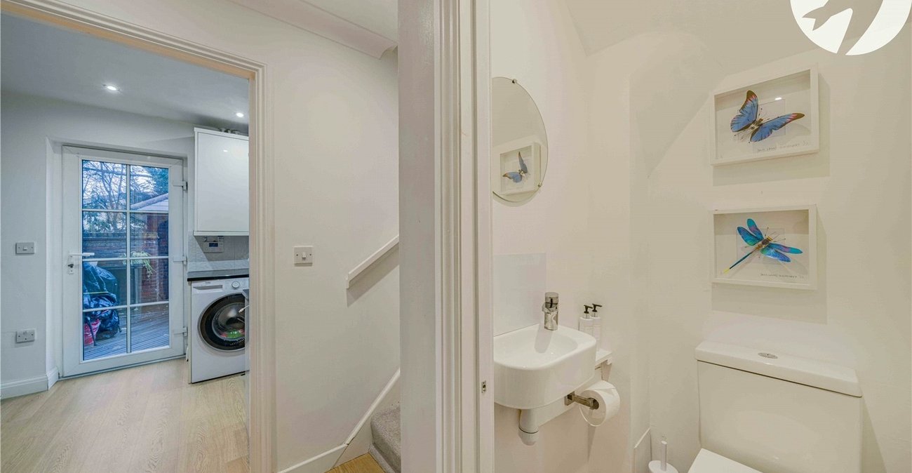 3 bedroom property for sale in Greenhithe | Robinson Jackson