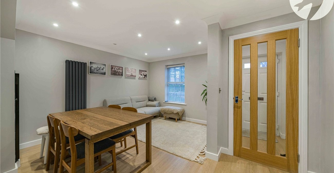 3 bedroom property for sale in Greenhithe | Robinson Jackson