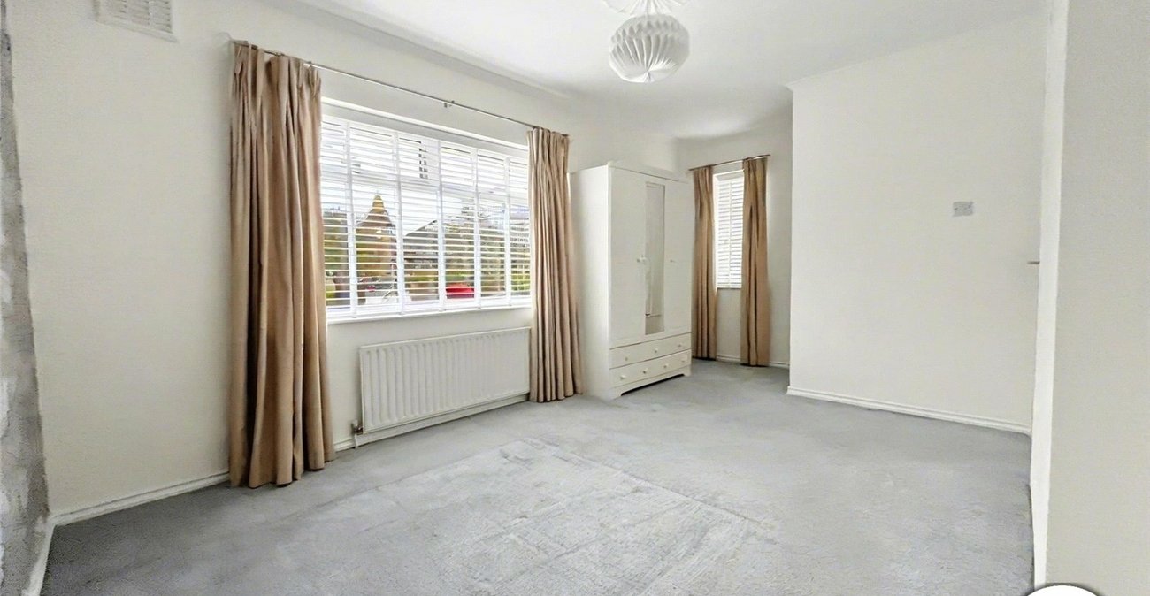 2 bedroom house for sale in Rochester | Robinson Michael & Jackson