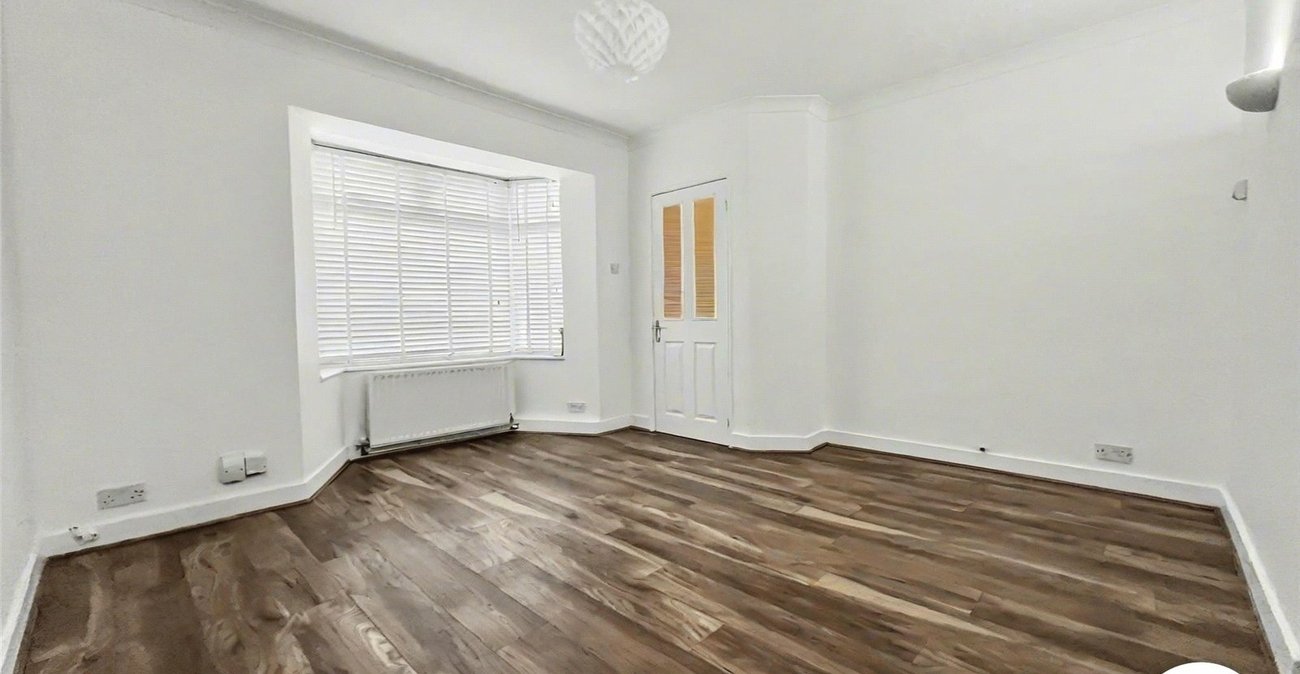 2 bedroom house for sale in Rochester | Robinson Michael & Jackson