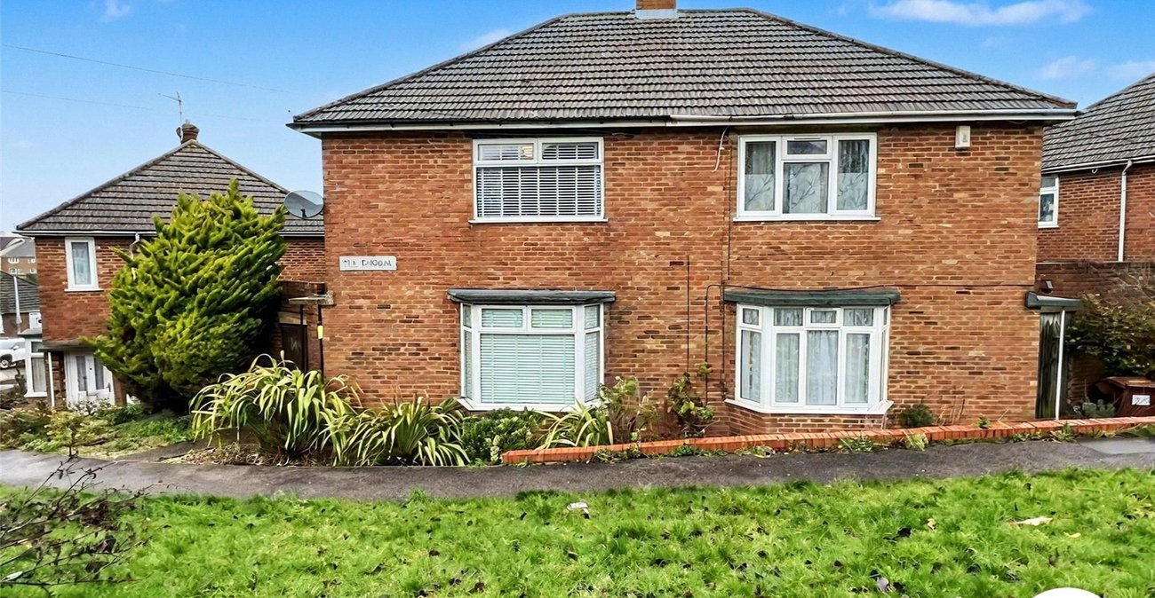 2 bedroom house for sale in Rochester | Robinson Michael & Jackson