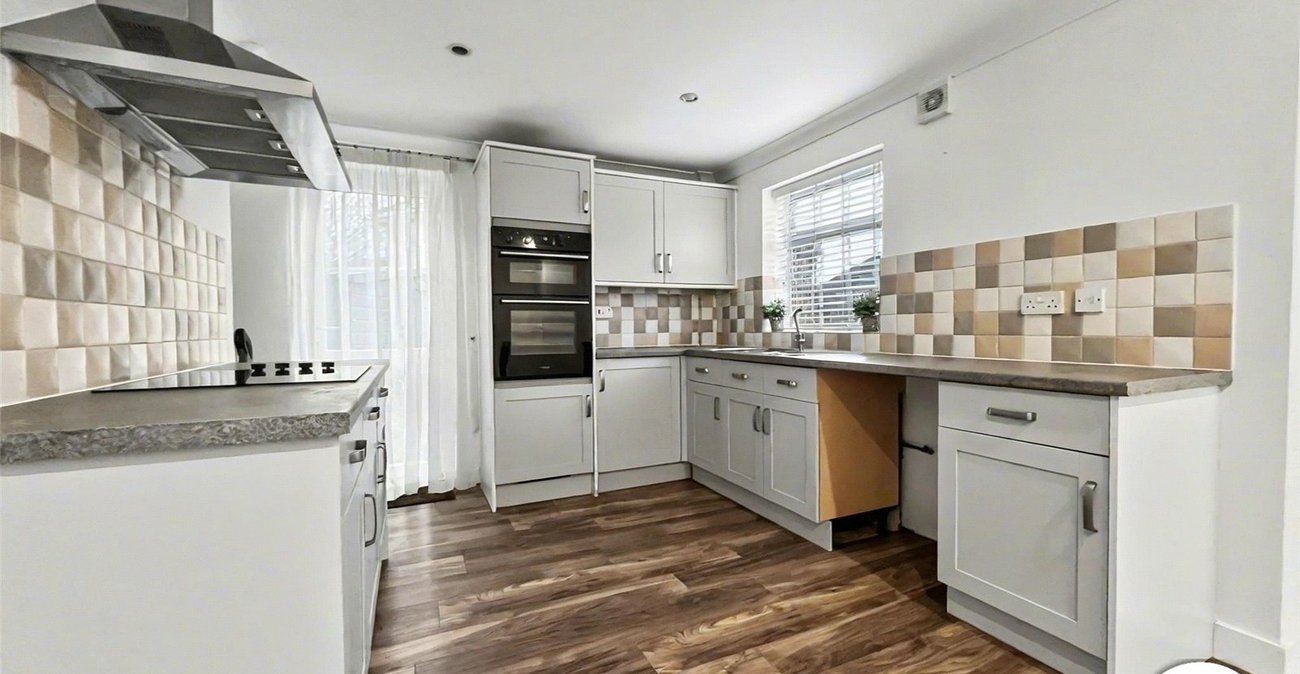 2 bedroom house for sale in Rochester | Robinson Michael & Jackson