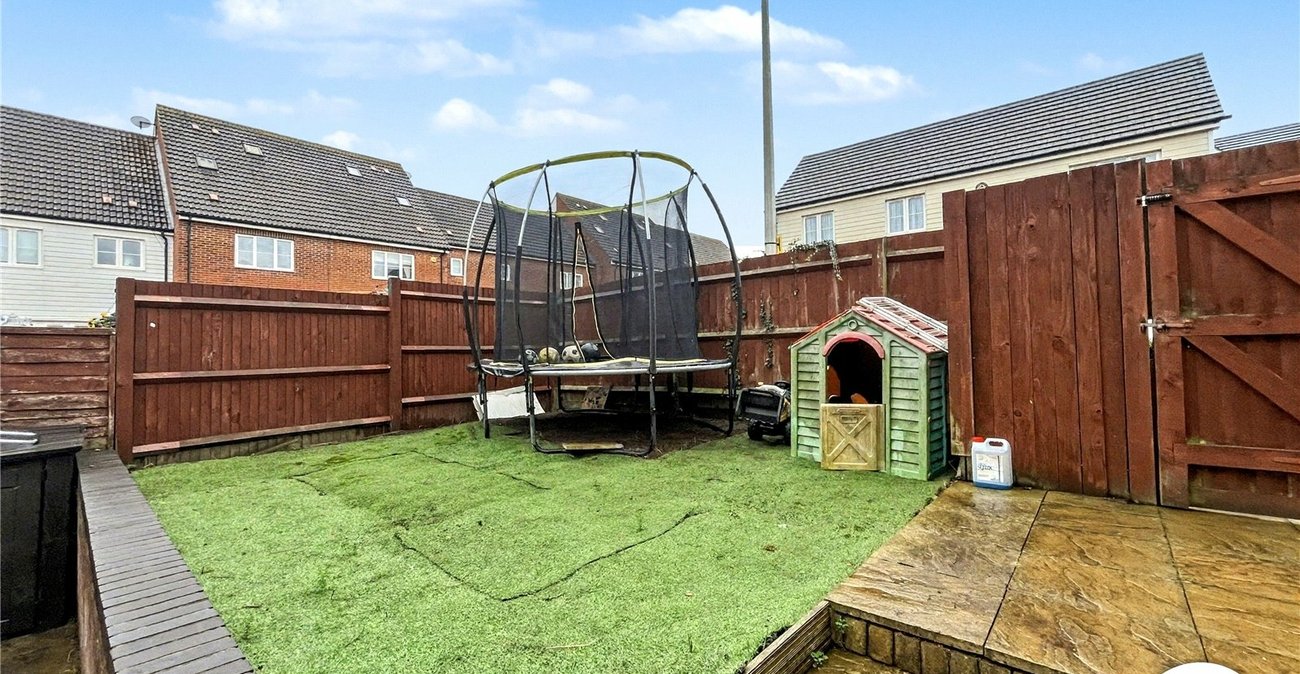 2 bedroom house for sale in Hoo | Robinson Michael & Jackson