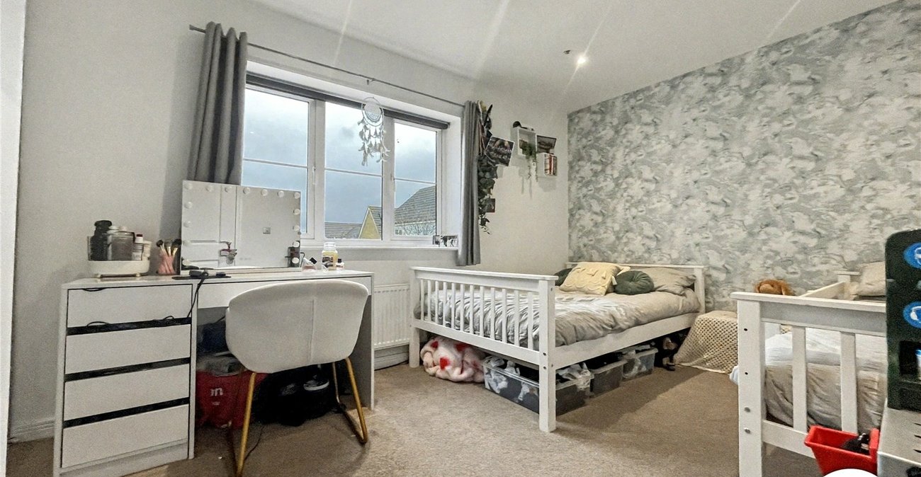 2 bedroom house for sale in Hoo | Robinson Michael & Jackson