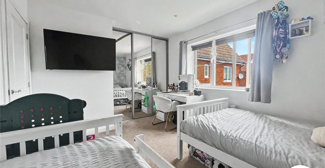 2 bedroom house for sale in Hoo | Robinson Michael & Jackson
