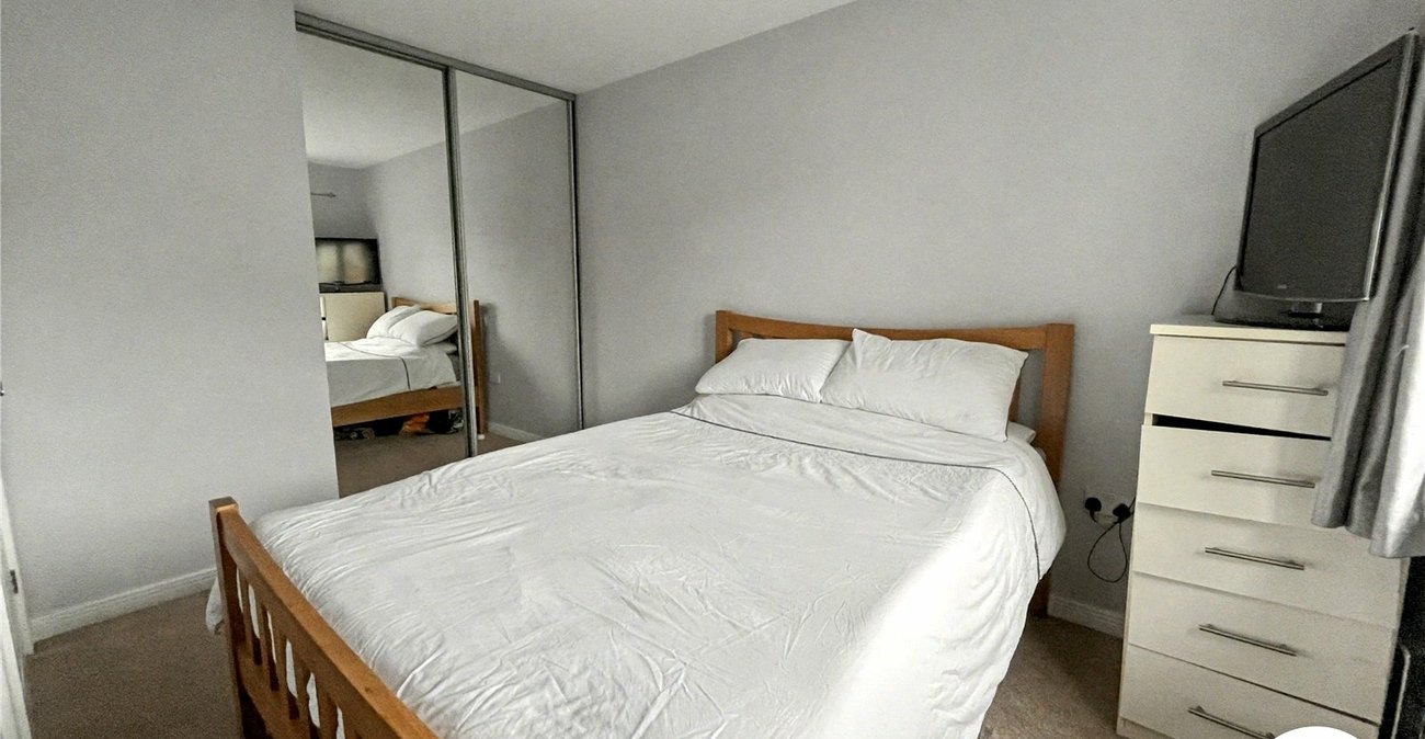 2 bedroom house for sale in Hoo | Robinson Michael & Jackson