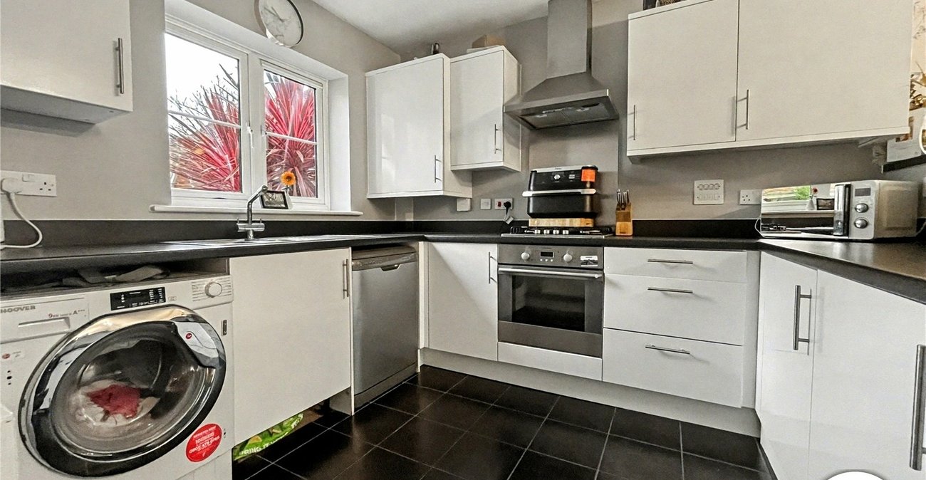 2 bedroom house for sale in Hoo | Robinson Michael & Jackson