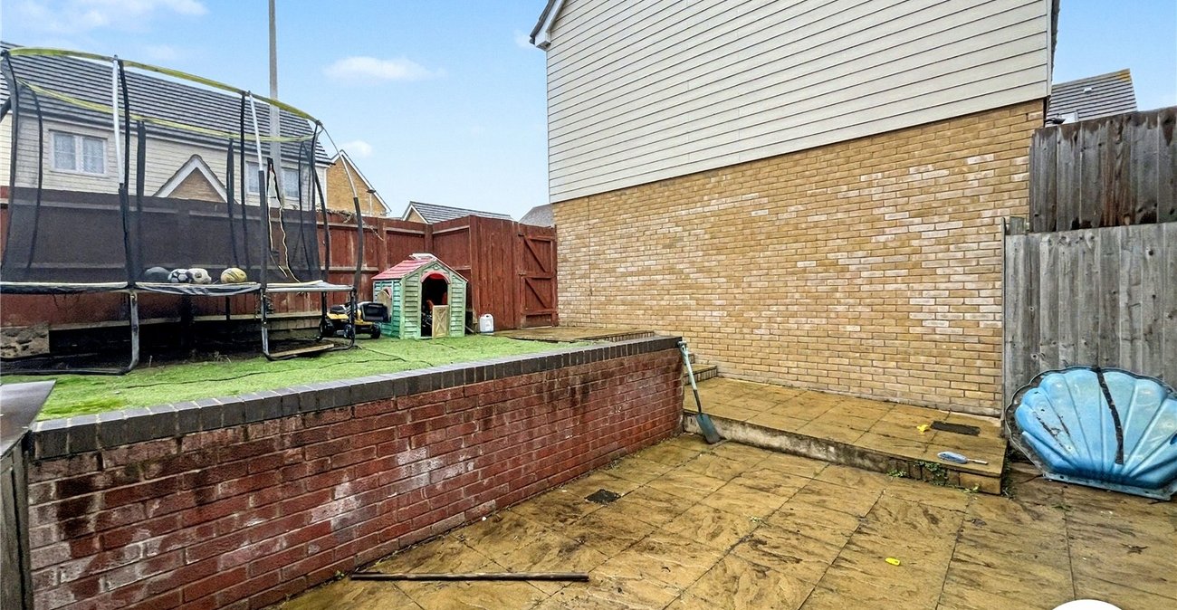 2 bedroom house for sale in Hoo | Robinson Michael & Jackson