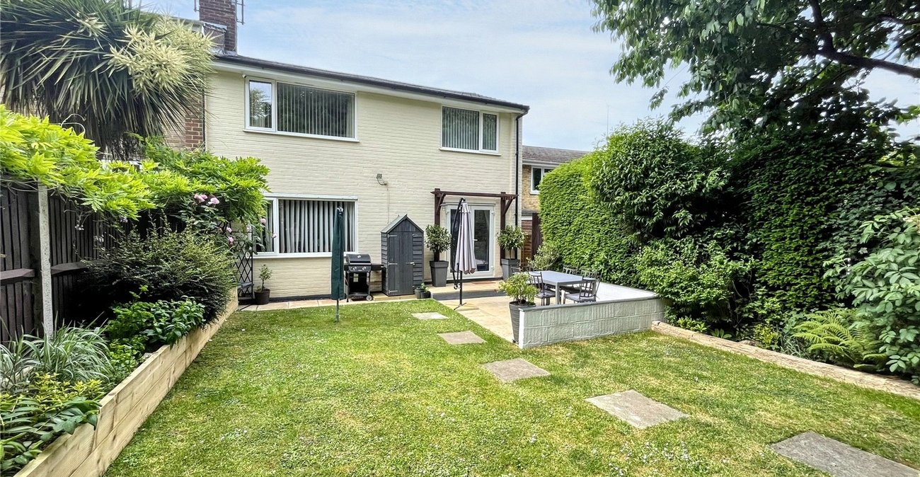 3 bedroom house for sale in Walderslade | Robinson Michael & Jackson