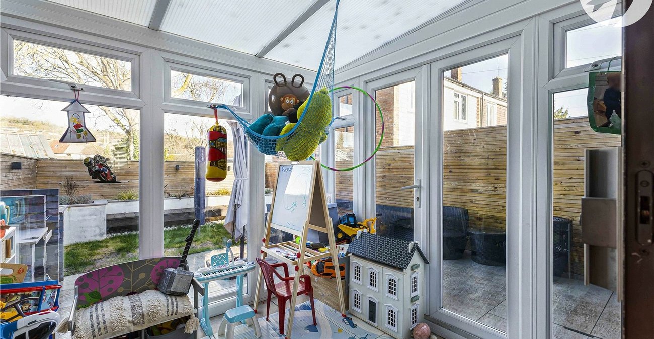 3 bedroom house for sale in Cuxton | Robinson Michael & Jackson