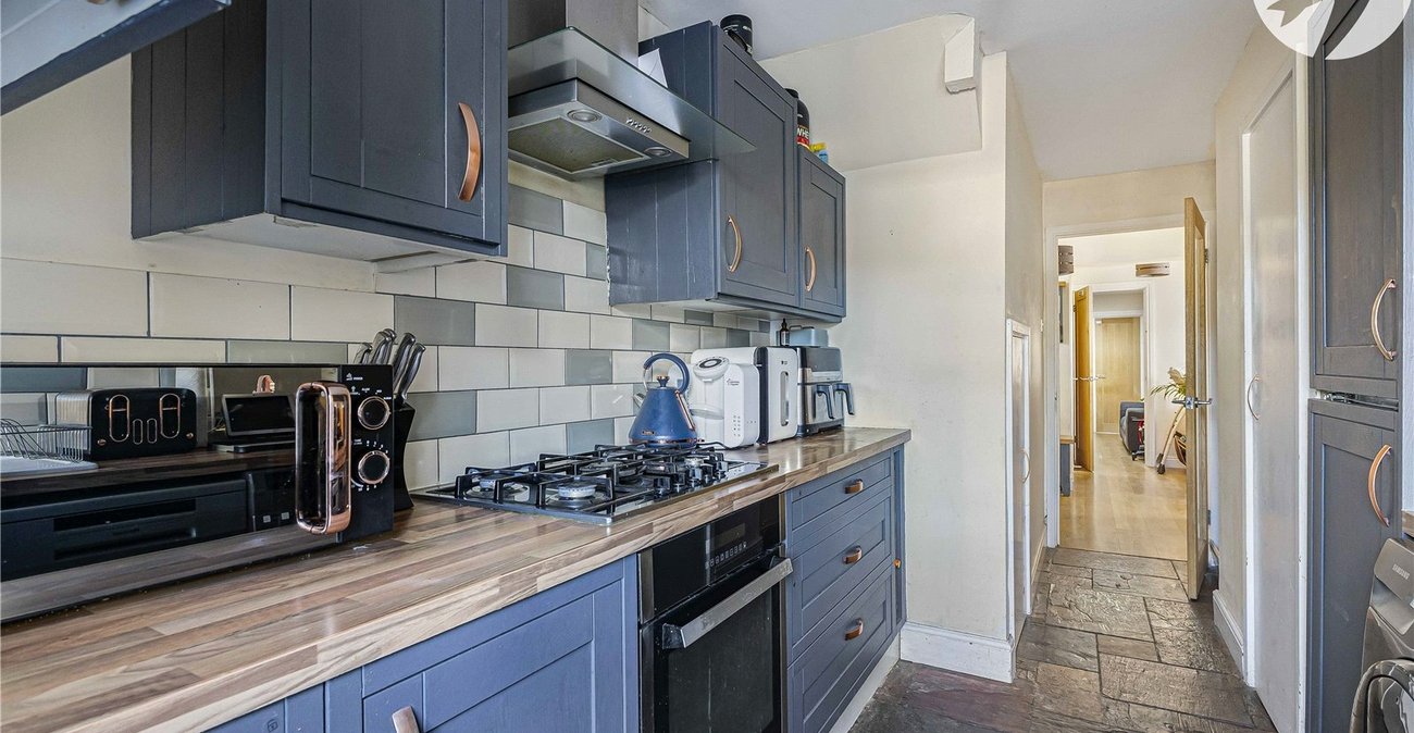 3 bedroom house for sale in Cuxton | Robinson Michael & Jackson