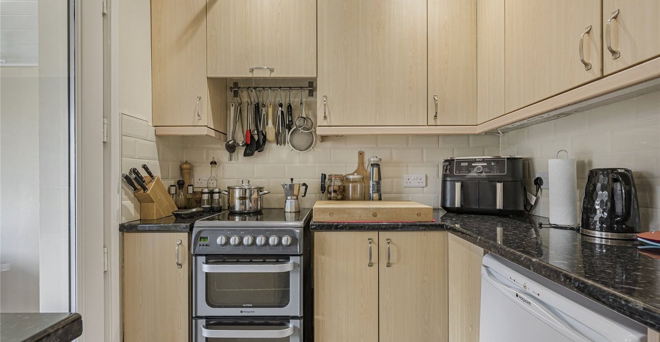 3 bedroom house for sale in South Welling | Robinson Jackson