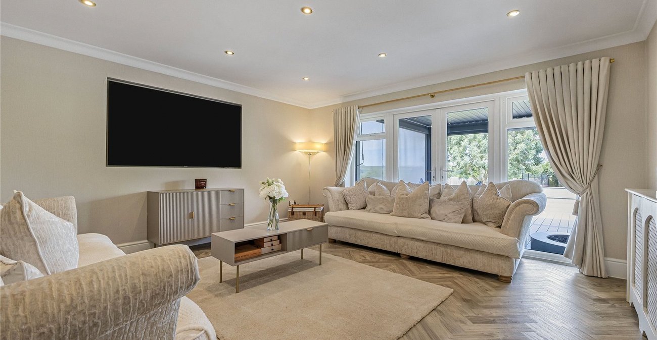5 bedroom bungalow for sale in West Kingsdown | Robinson Jackson