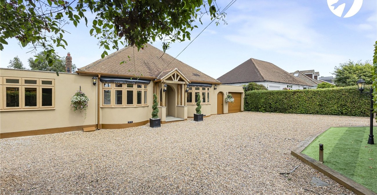 5 bedroom bungalow for sale in West Kingsdown | Robinson Jackson