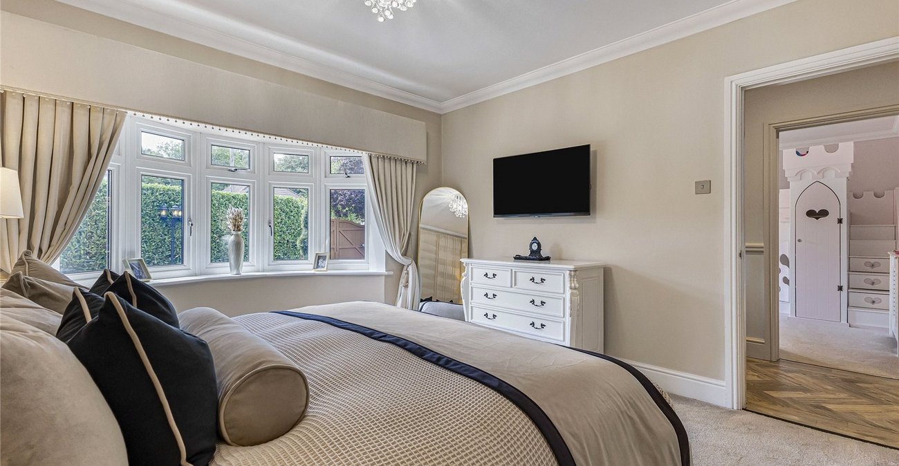 5 bedroom bungalow for sale in West Kingsdown | Robinson Jackson